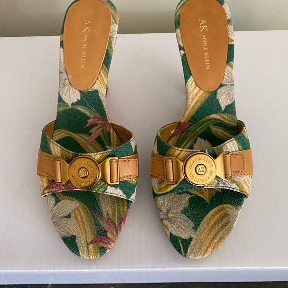 Anne Klein Floral Mules - Picture 1 of 5